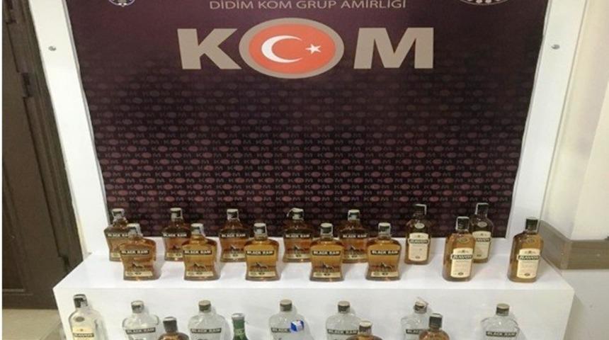 Ş&uuml;phe &uuml;zerine durdurulan ara&ccedil;ta ka&ccedil;ak i&ccedil;ki ele ge&ccedil;irildi