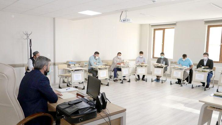 Din görevlileri tashih-i huruf kursuna  başladı G3