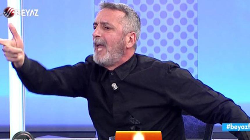 Mikrofonu a&ccedil;ık unutan Abd&uuml;lkerim Durmaz'dan canlı yayında ağır k&uuml;f&uuml;r