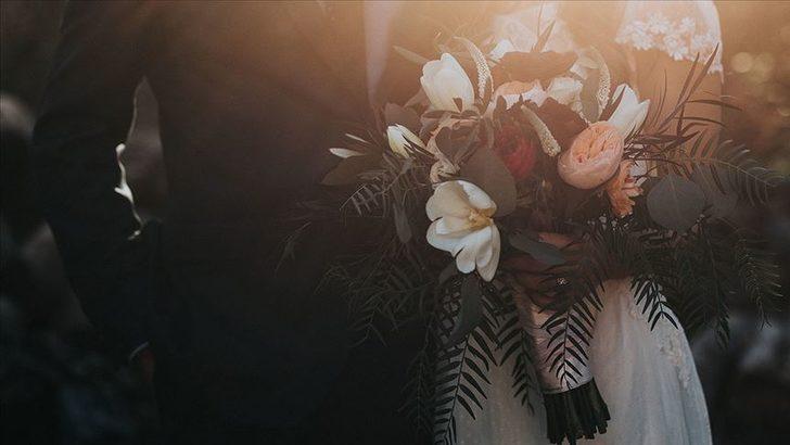 Sünnet, nişan ve kına yapılıyor mu? Sünnet, nişan ve kına yapmak yasak mı? G1