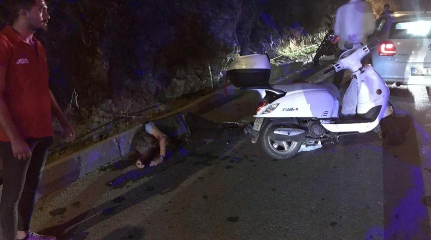 Kuşadası’nda motosikletler çarpıştı: 2 yaralı