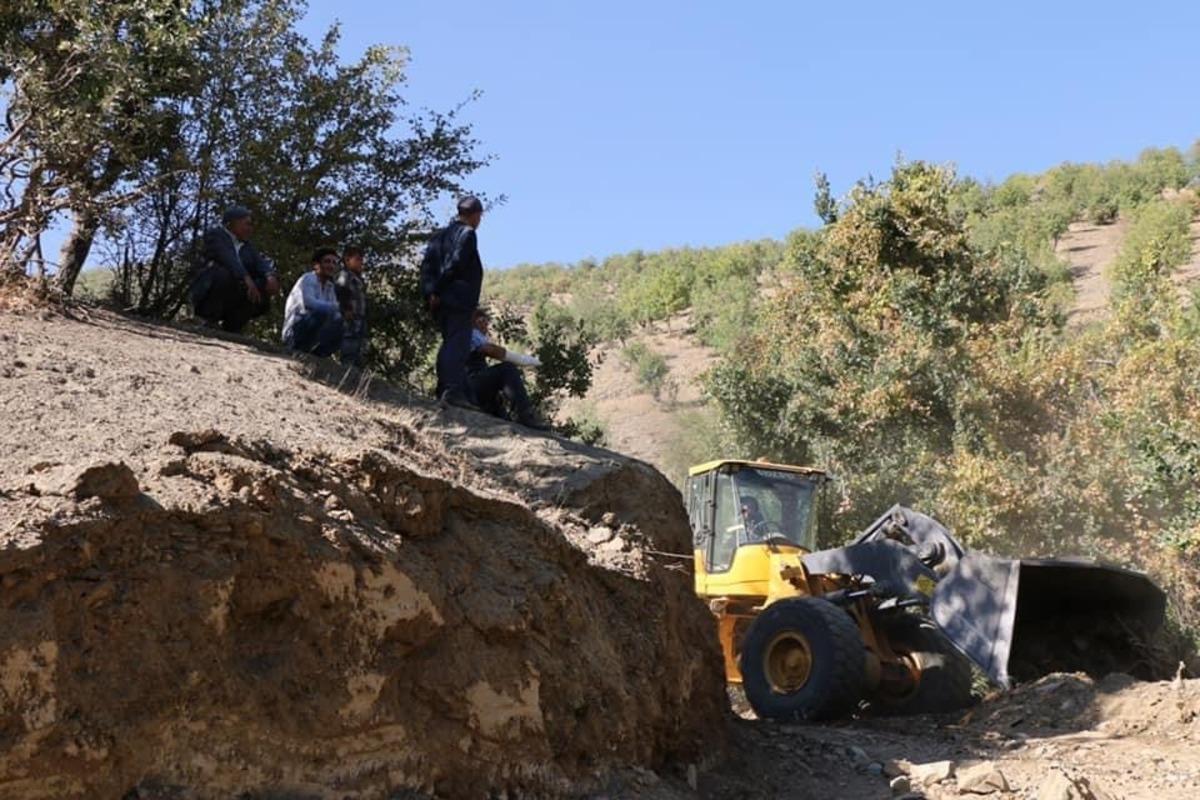 Hizan&rsquo;da yeni k&ouml;y yolları a&ccedil;ılıyor