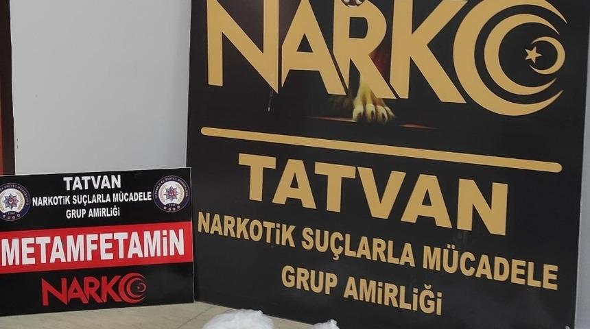 Bitlis’te 2 kilo 780 gram uyuşturucu ele geçirildi