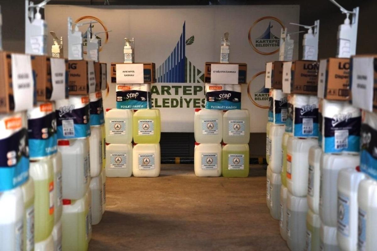 Kartepe&rsquo;de her okula hijyen seti