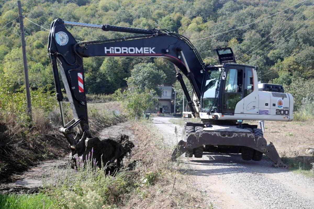 Atakum Belediyesi&rsquo;nden dere ve su kanallarında taşkına karşı &ouml;nlem
