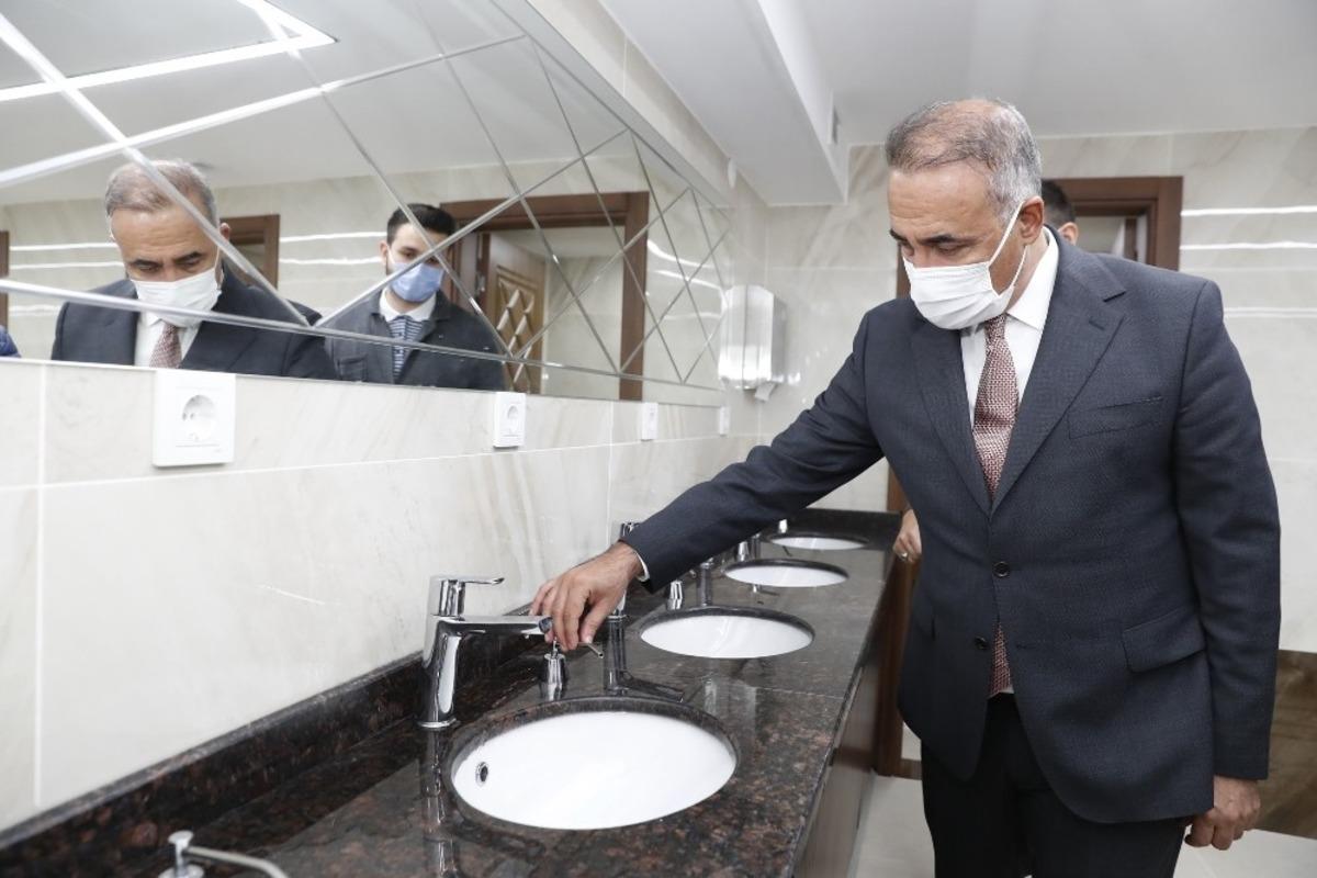 Sultangazi&rsquo;de cami abdesthaneleri yenileniyor