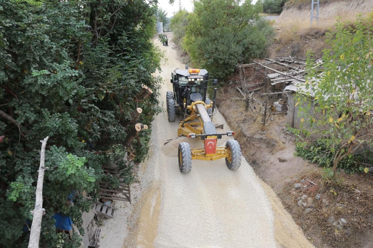 Erdemli&rsquo;nin y&uuml;ksek mahalleleri kışa hazırlanıyor