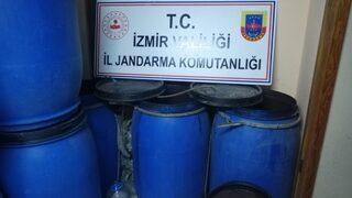 İzmir'de bin 980 litre sahte içki ele geçirildi
