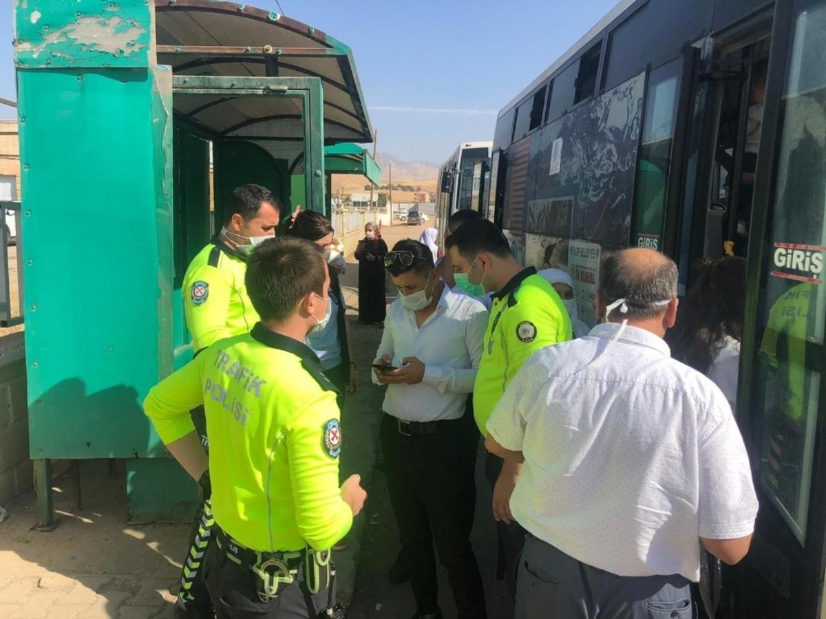 Silopi&rsquo;de korona vir&uuml;s denetimleri s&uuml;r&uuml;yor