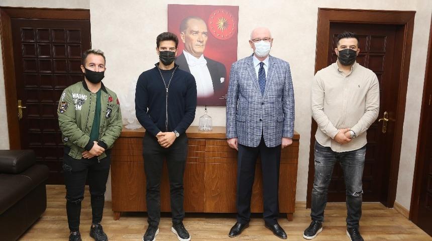 Bel&ccedil;ikalı iş adamları kreş ve &ccedil;ocuk merkezlerinin tefrişatlarını &uuml;stlenmek istediler