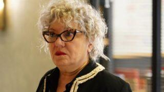 Menajerimi Ara’nın Peride’si Ayşenil Şamlıoğlu cesur pozuyla gündem yarattı!