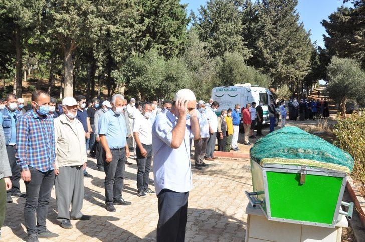 Tren kazasında ölen dayı yeğen toprağa verildi G2