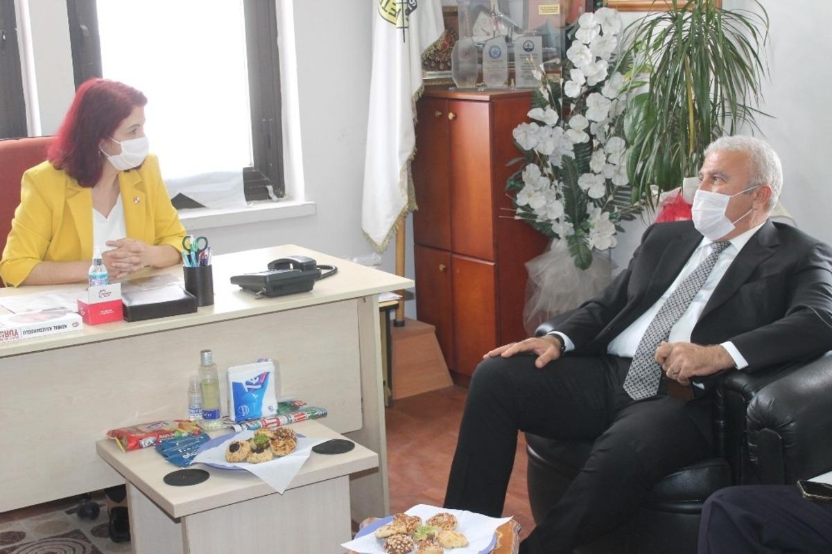 Başkan Atay, gazetecileri unutmadı