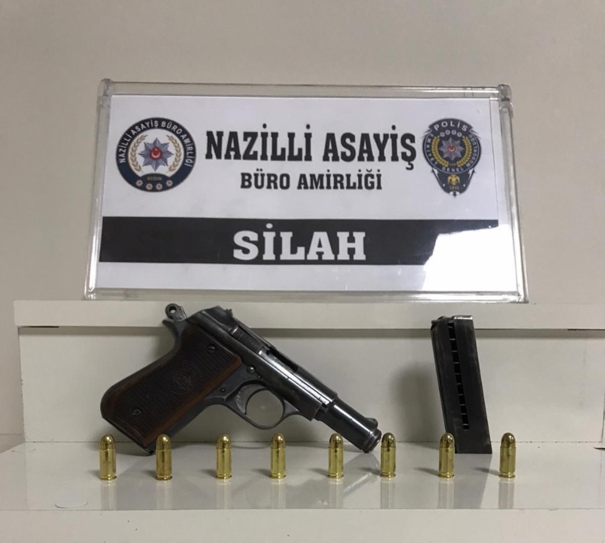 Nazilli&rsquo;deki operasyonda 4 adet tabanca ele ge&ccedil;irildi