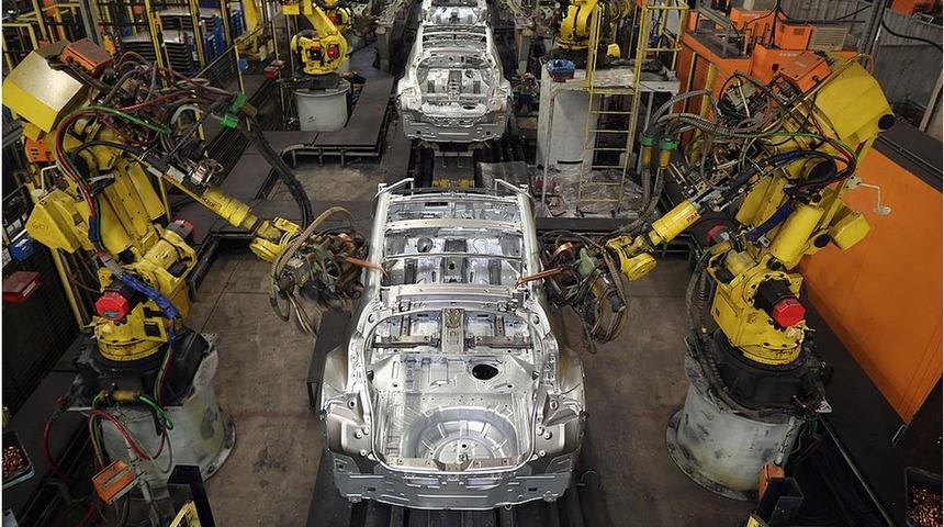 2025 itibarıyla 't&uuml;m işlerin yarısını makineler yapacak'