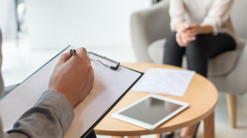 Kekemelik neden olur? Kekemelik tedavisinde terapi yöntemi