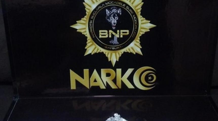 Bayburt polisi uyuşturucuya ge&ccedil;it vermiyor