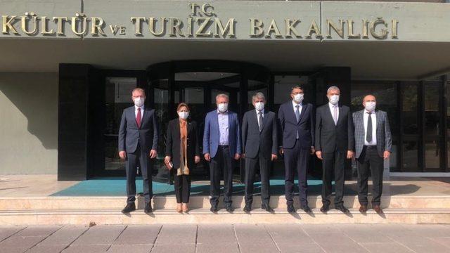 Alpaslan’a Kütahya’nın zenginliklerini anlattılar
