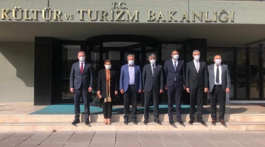 Alpaslan’a Kütahya’nın zenginliklerini anlattılar