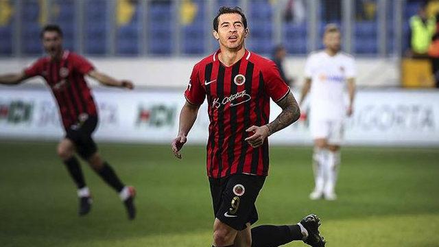 Stancu Süper Lig'de 50. gol peşinde