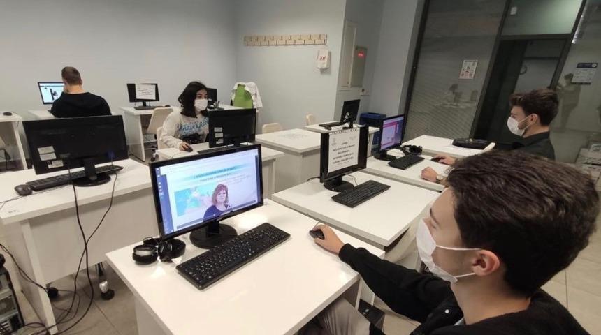 Başkan B&uuml;y&uuml;kakın&rsquo;a &uuml;cretsiz internet hizmeti teşekk&uuml;r&uuml;