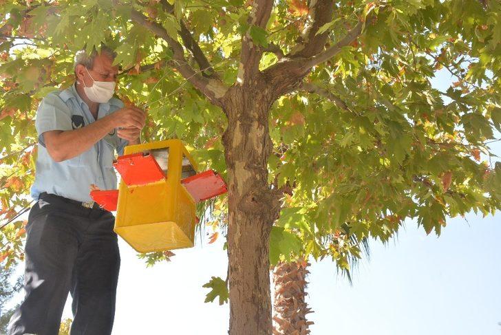Öğrenciler belediyenin desteğiyle atık malzemelerden kuş yuvası yaptı G4