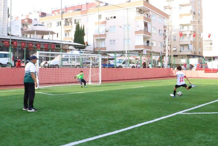 Toroslar’da Cumhuriyet Kupası Minikler Futbol Turnuvası heyecanı G2