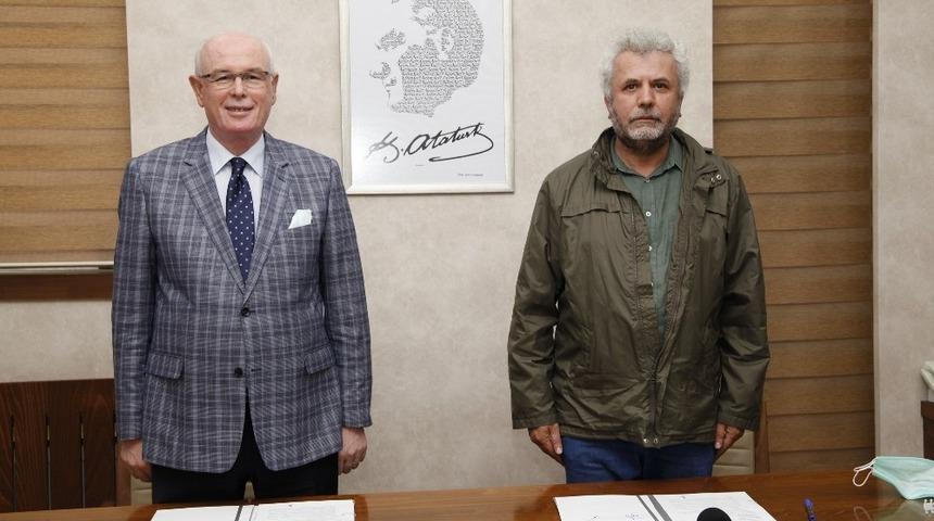 Eskişehir’de yaşayan şair ve yazarlara destek