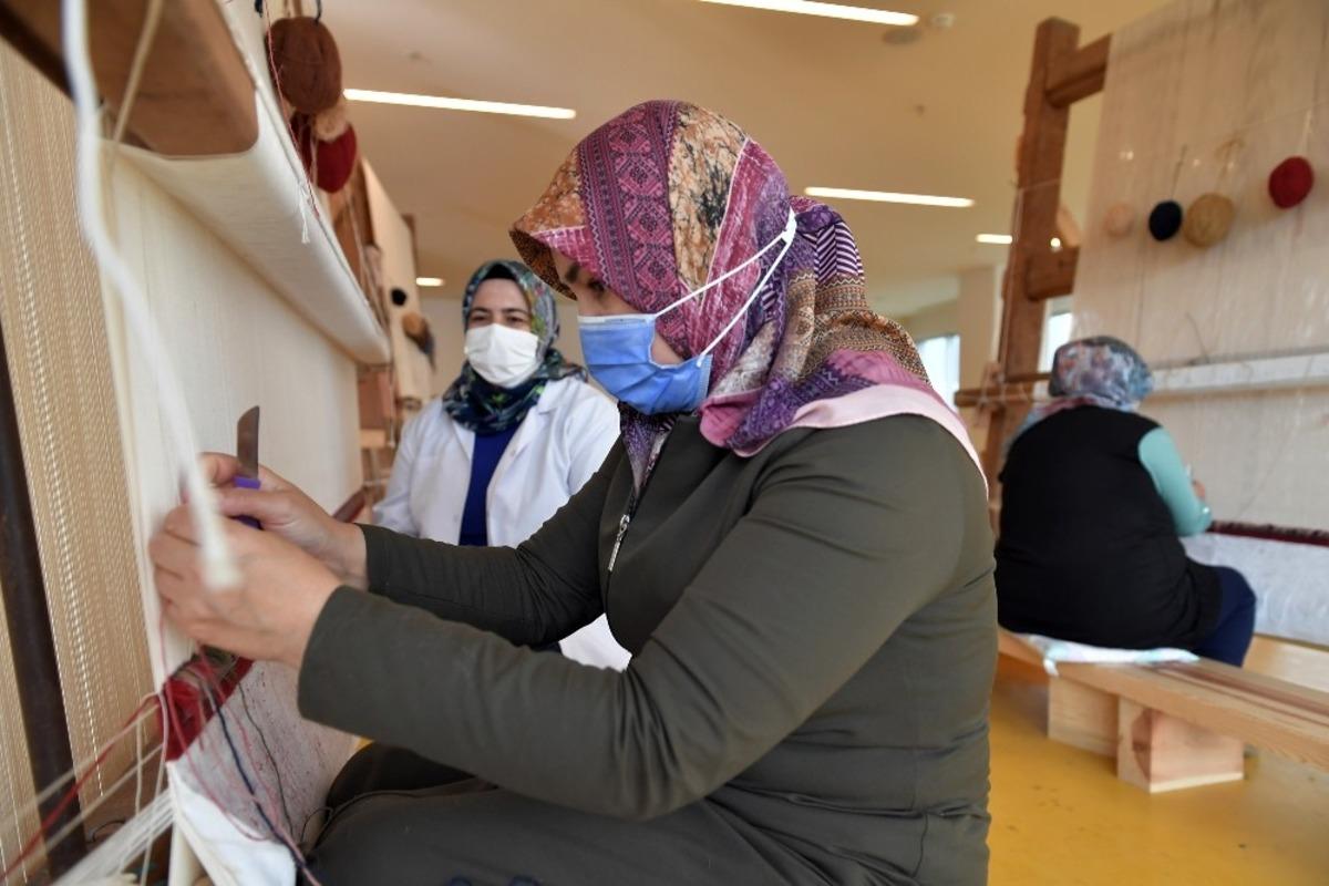 T&uuml;rk motifleri Osmangazi&rsquo;de dokunuyor