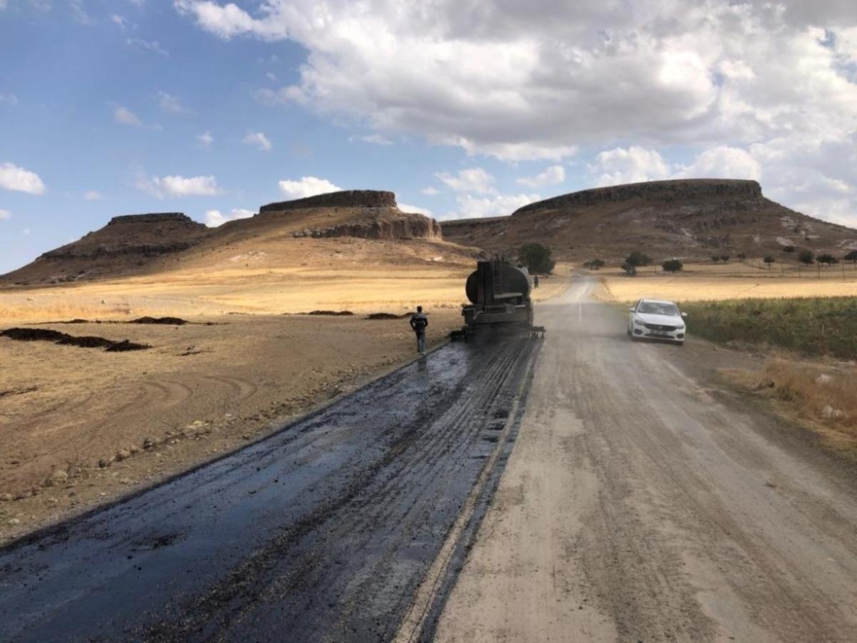 B&uuml;y&uuml;kşehir&rsquo;den il&ccedil;elere geniş ve konforlu yollar