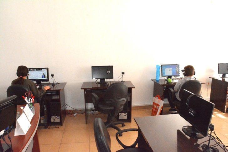 Posbıyık, uzaktan eğitim sınıfını ziyaret etti G2