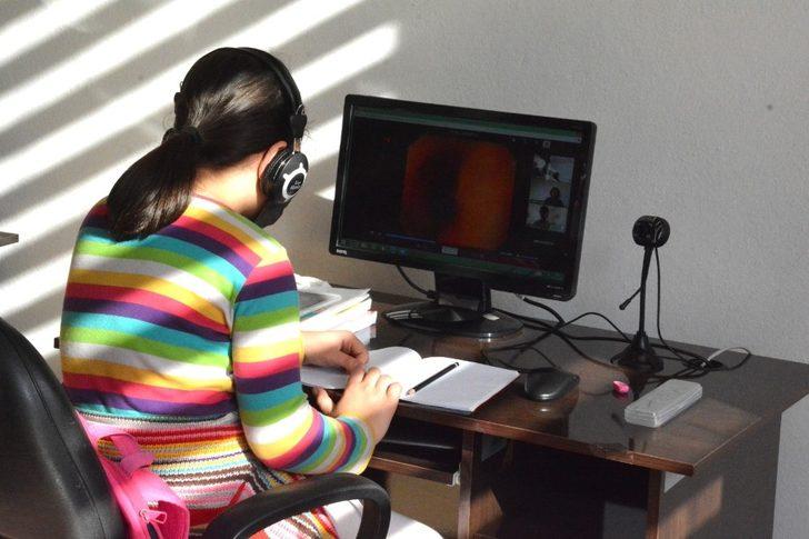 Posbıyık, uzaktan eğitim sınıfını ziyaret etti G3