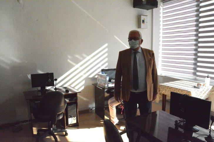 Posbıyık, uzaktan eğitim sınıfını ziyaret etti G5