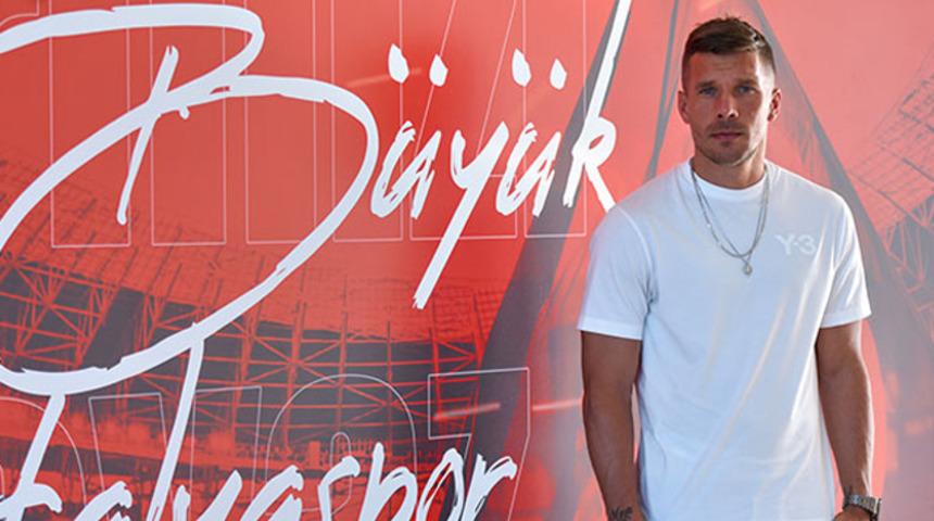 Podolski'den 'Güneşli günler' paylaşımı