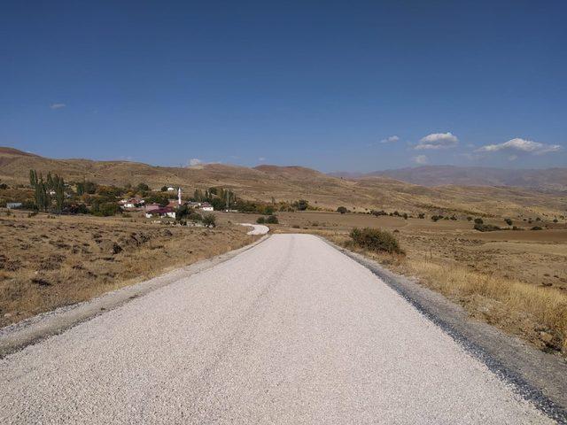 Kuluncak’ta asfaltsız yol kalmayacak