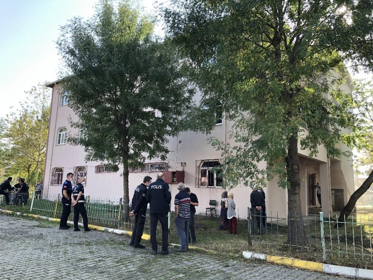 Kuran kursunda &ccedil;ıkan yangın korkuttu