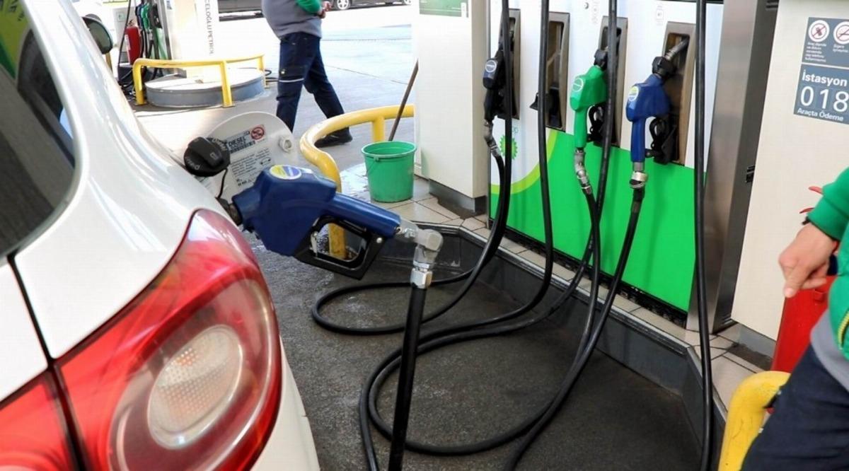 G&uuml;ler: &ldquo;D&uuml;ş&uuml;k fiyata akaryakıt satan istasyonlardan ş&uuml;phe edilmeli&rdquo;