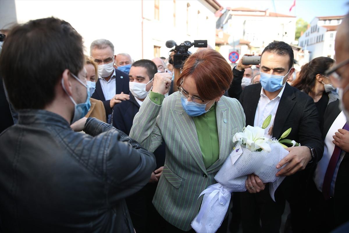 İYİ Parti Genel Başkanı Akşener Bolu'da esnafı ziyaret etti