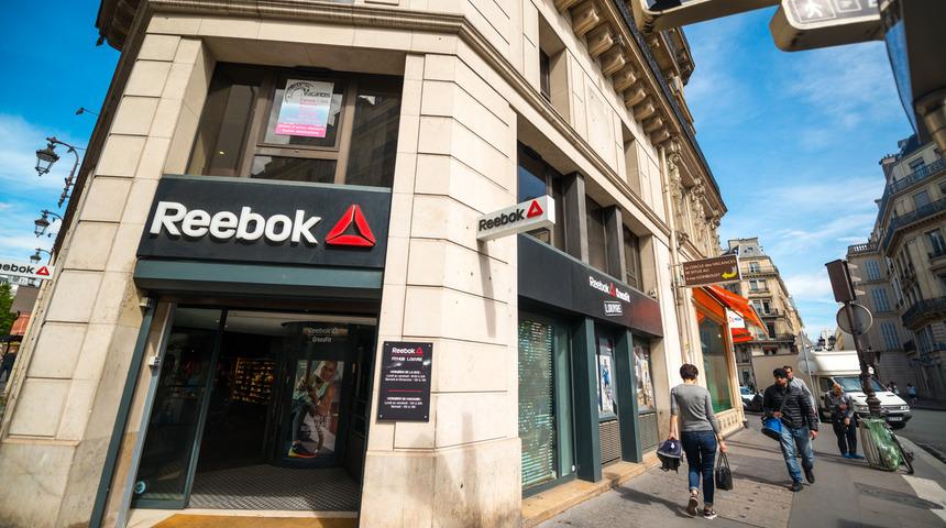 Adidas, Reebok'ı satmaya hazırlanıyor