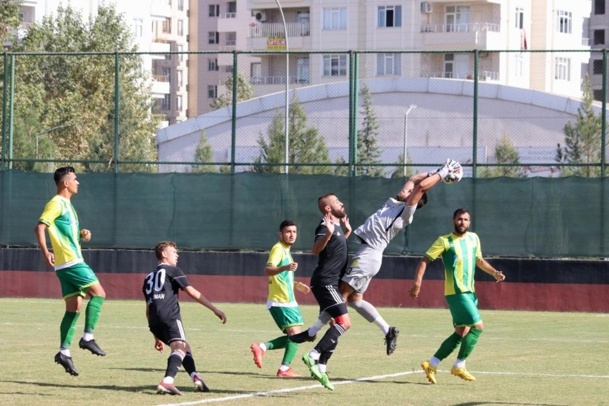 Karak&ouml;pr&uuml; Belediyespor kupada turladı