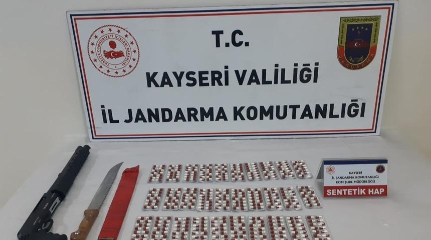 Kayseri&rsquo;de 400 adet uyuşturucu hap ele ge&ccedil;irildi