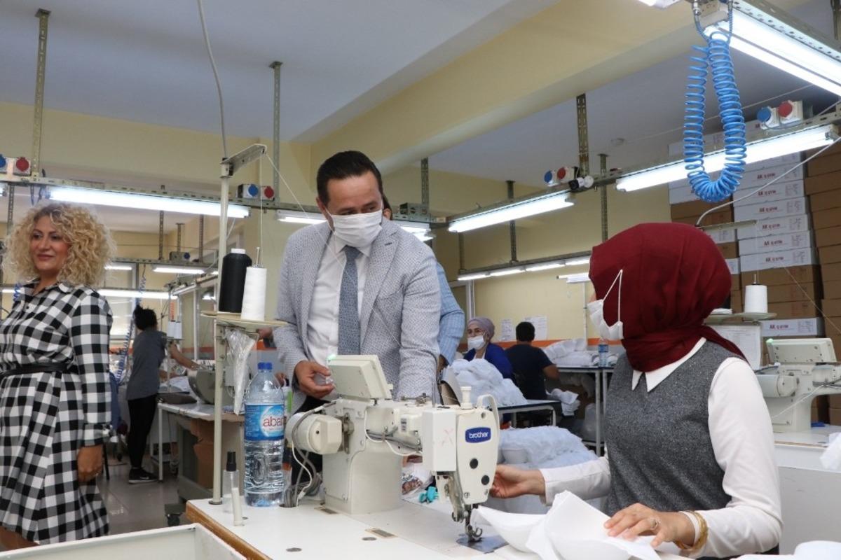 Başkan Yanmaz tekstil at&ouml;lyelerini ziyaret etti