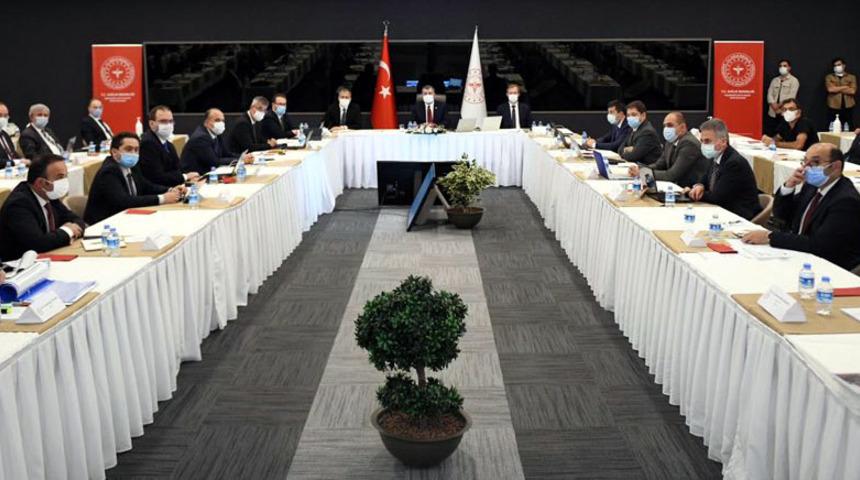 Bakan Koca'dan İstanbul a&ccedil;ıklaması: Devam eden artışa karşı alınacak tedbirleri kararlaştırdık