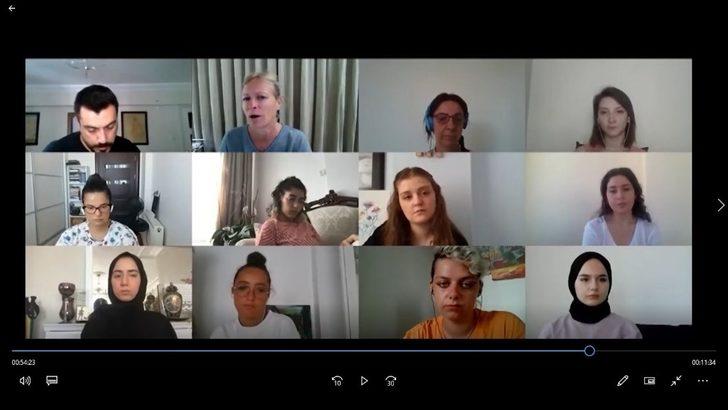 Ev tekstili tasarım yarışmasında dereceye girenler ödüllerine kavuştu G2