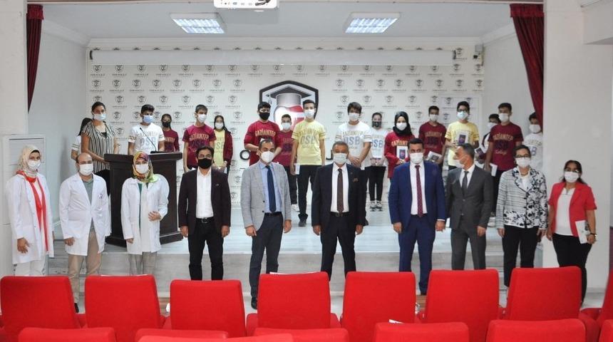 OSB’den öğrencilere tablet desteği