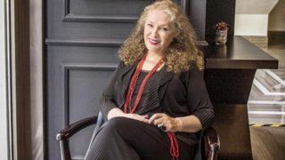 Suzan Kardeş’in kızı Begüm Kardeş sosyal medyayı salladı!