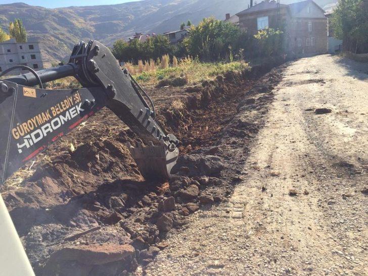 Güroymak’ta sulama kanalları ve imar yollarında çalışma G2
