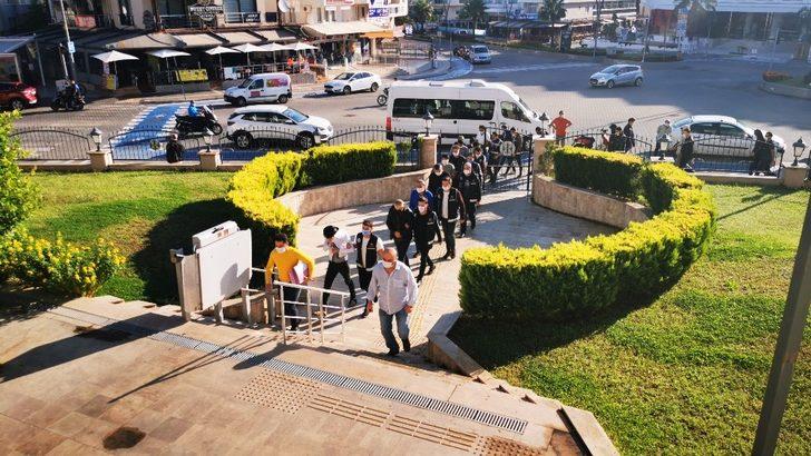 İnsan tacirleri adliyeye sevk edildi G4