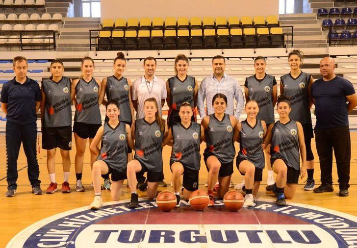 Turgutlu Belediye Kadın Basketbol Takımı parkeye indi G1