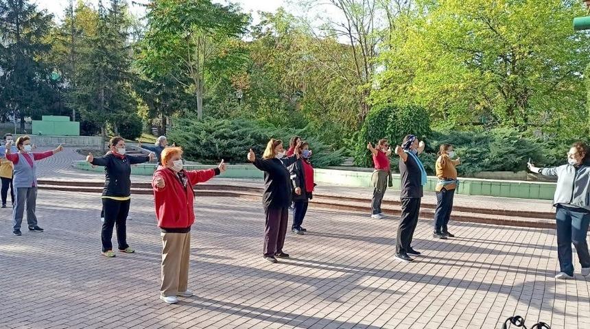 &Ccedil;ankaya&rsquo;da a&ccedil;ık havada spora devam